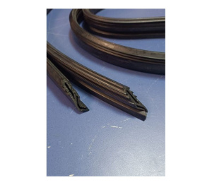 Уплотнитель П-образный для посудомоечной машины - 81742287